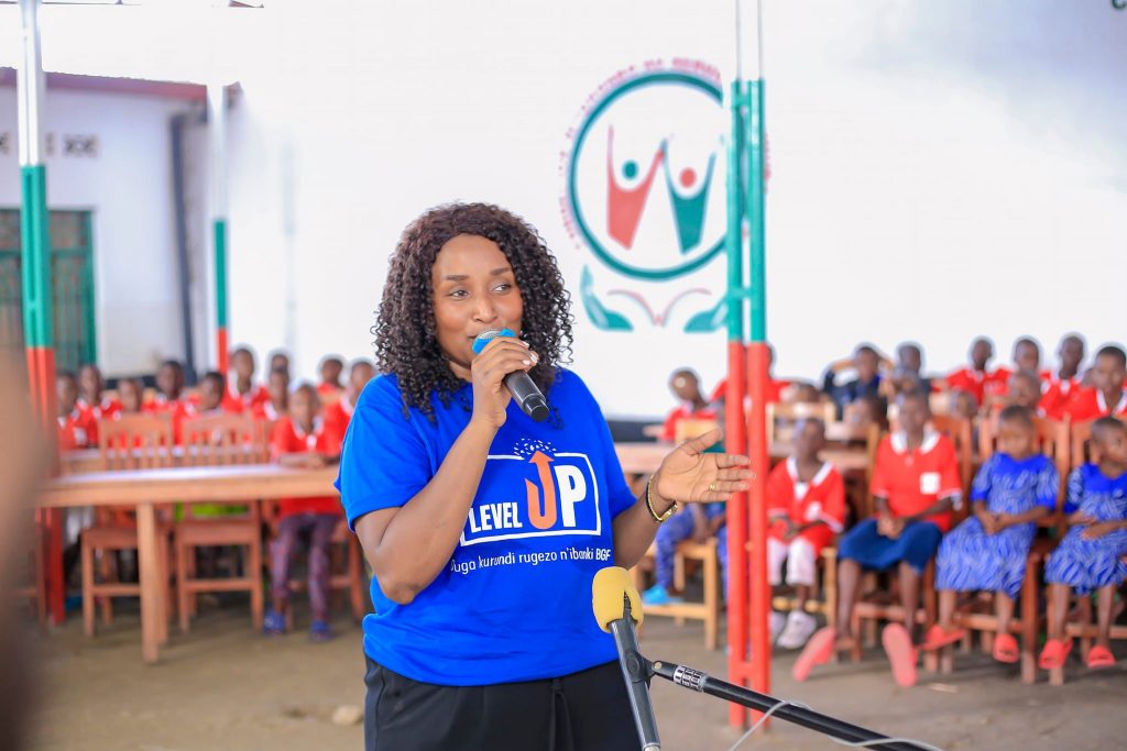 Visite à la Fondation NIYONGABO